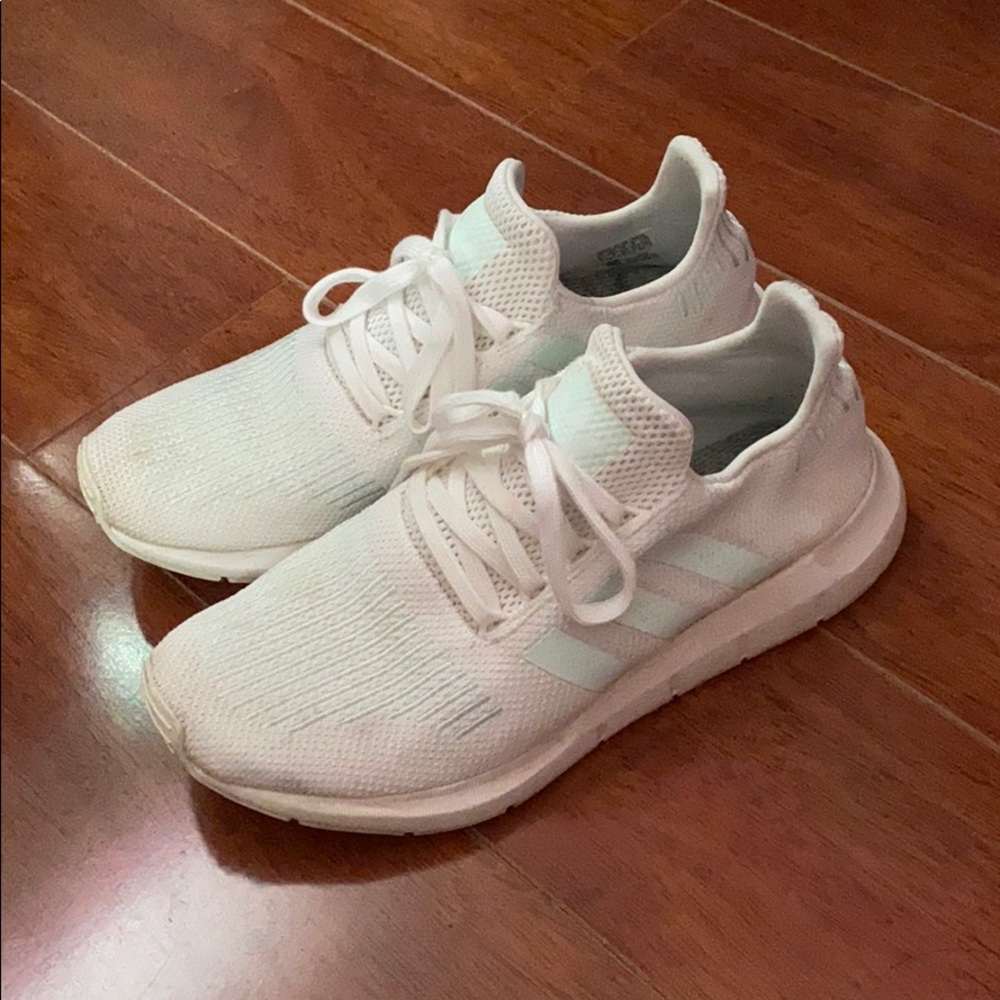 Adidas Swift Run Shoes - White/Greone/Ice Mint 8.5